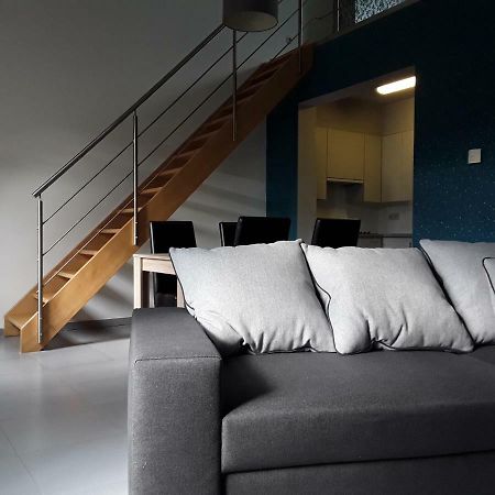 Discover Apartment Ieper Bagian luar foto