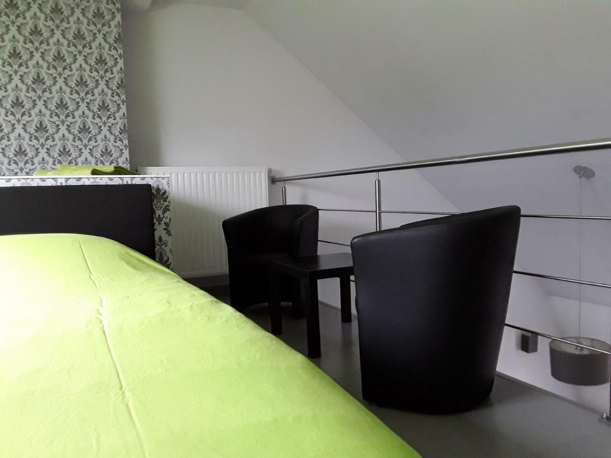 Discover Apartment Ieper Bagian luar foto