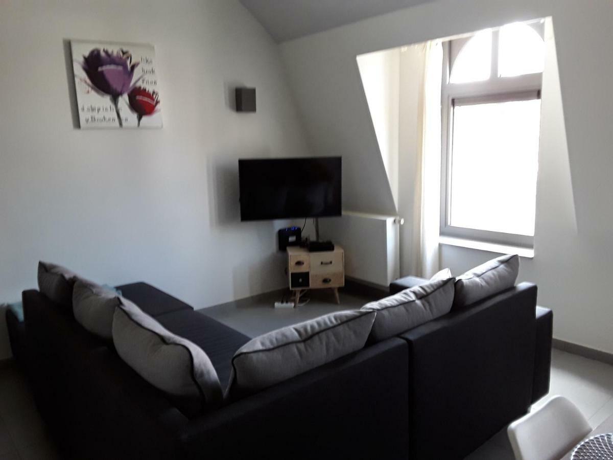 Discover Apartment Ieper Bagian luar foto